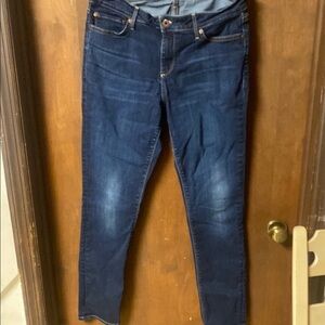 Lucky Brand Blue Lolita Skinny Jeans with Classic Denim Style